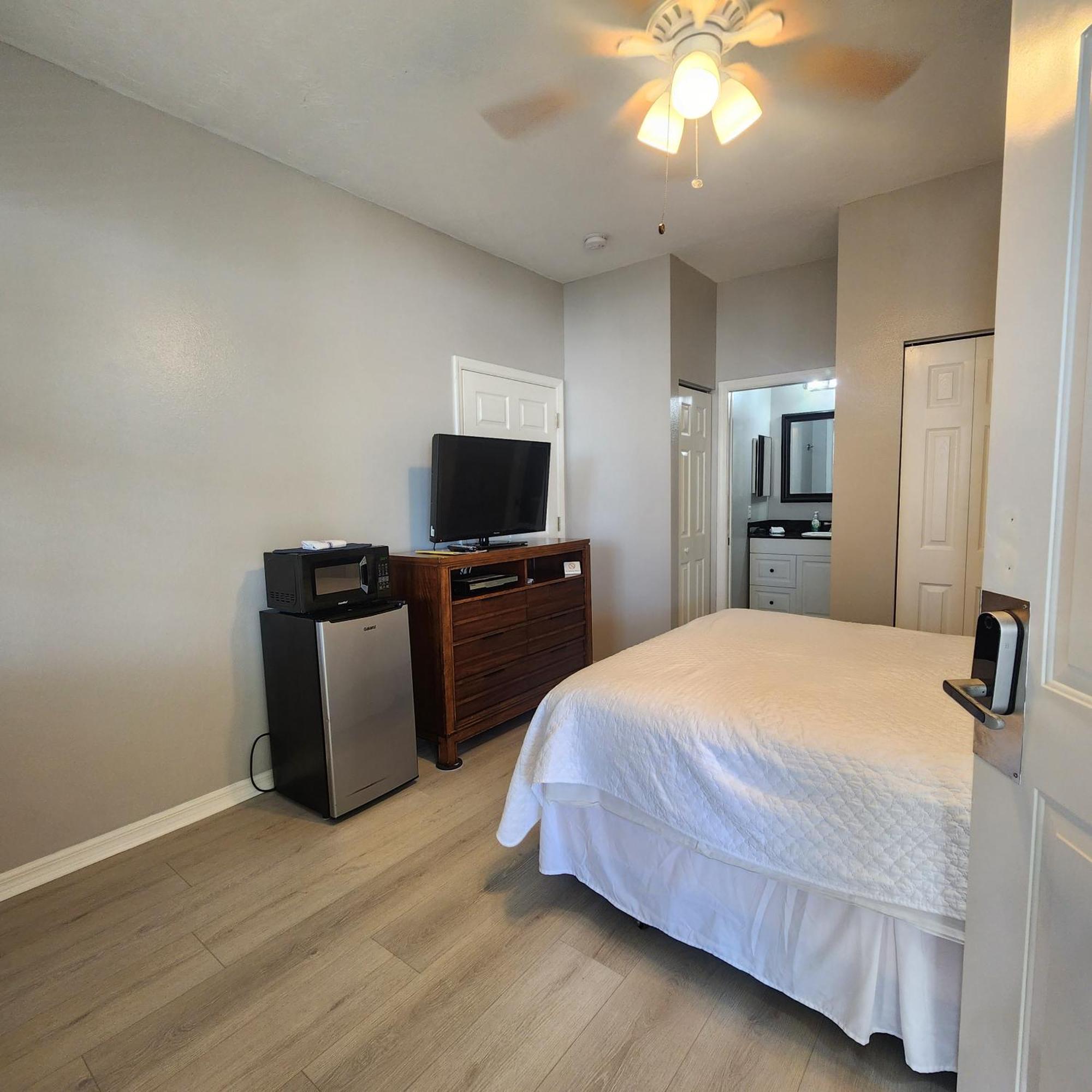 1 Bed 1 Bath At Img Near Beach Bradenton Exterior foto
